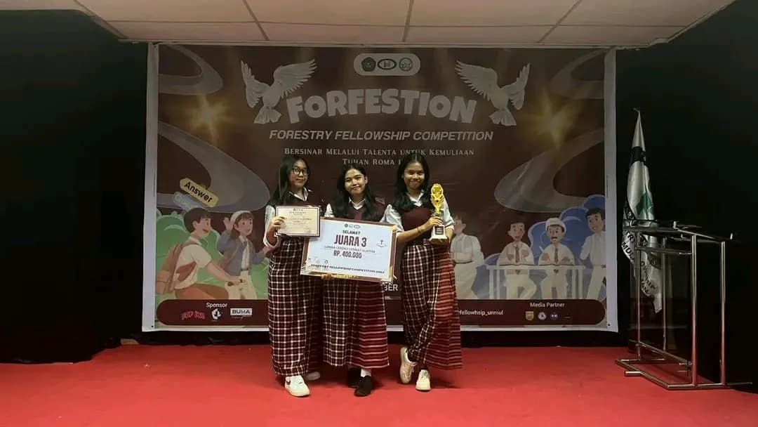 SMAN 1 Samarinda Torehkan Prestasi di Ajang Cerdas Cermat Fakultas Kehutanan Universitas Mulawarman