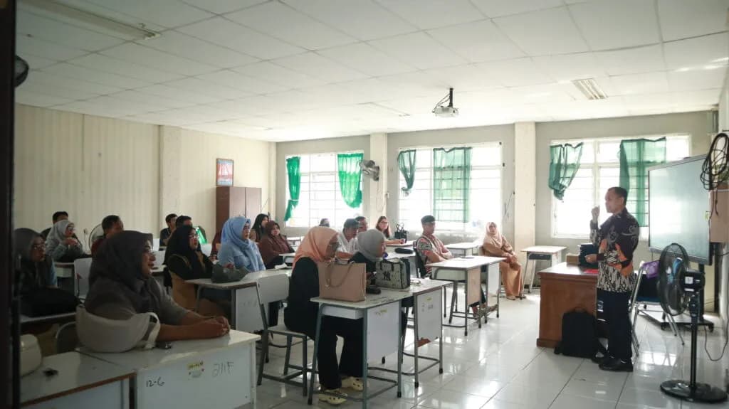 Sosialisasi Tata Tertib Sekolah dan Pembagian Rapor Semester Genap 2026 — foto 3