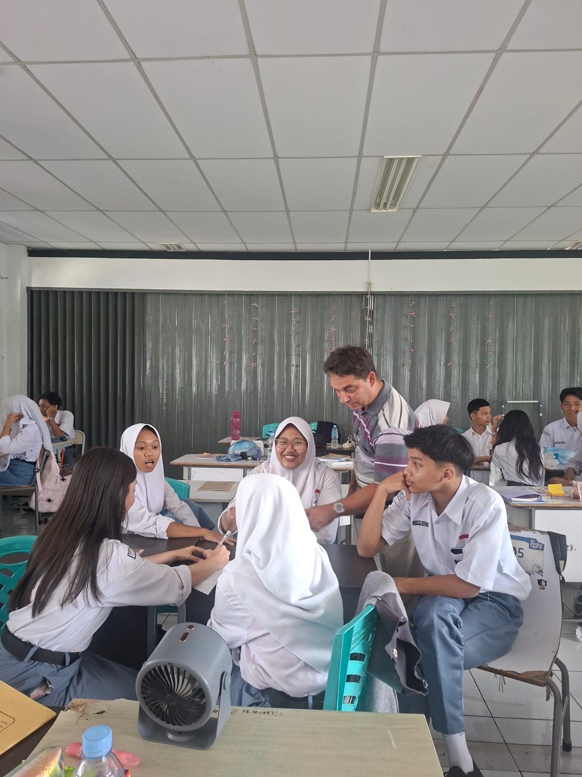 SMA Negeri 1 Samarinda Hadirkan Guest Teacher dari Belanda, Perluas Wawasan Global Murid — foto 2